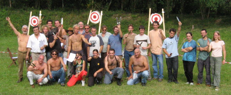 Knife Throwers at the event in Bayonne 2004